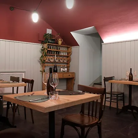 Passer Relais Bistrot מלון *