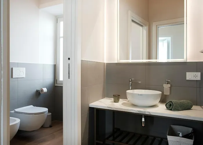 Passer Relais Bistrot * מנאג'יו