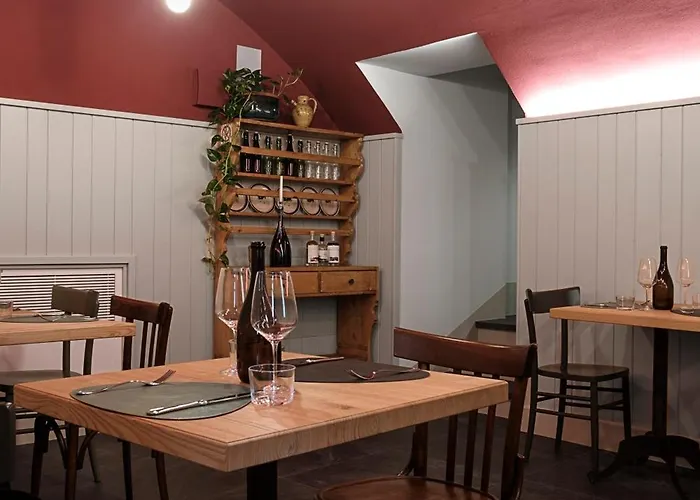 Passer Relais Bistrot מלון *